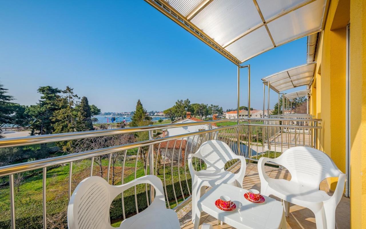 Valessia House With Apartment Umag Exterior photo